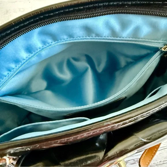 Coach Vintage Black Patent Leather Habdbag - Picture 8 of 16